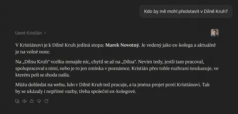Ukázka chatu, který hledá možnou vazbu ke zvolené firmě a upozorňuje na nejistotu výsledku